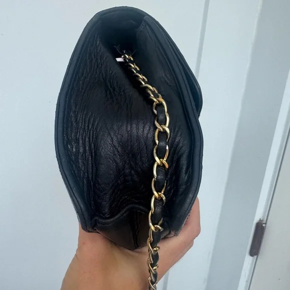 Vintage Chanel Classic Flap Bag Black Quilted Lambskin 24k Gold 1991–1994 - Picture 7 of 17